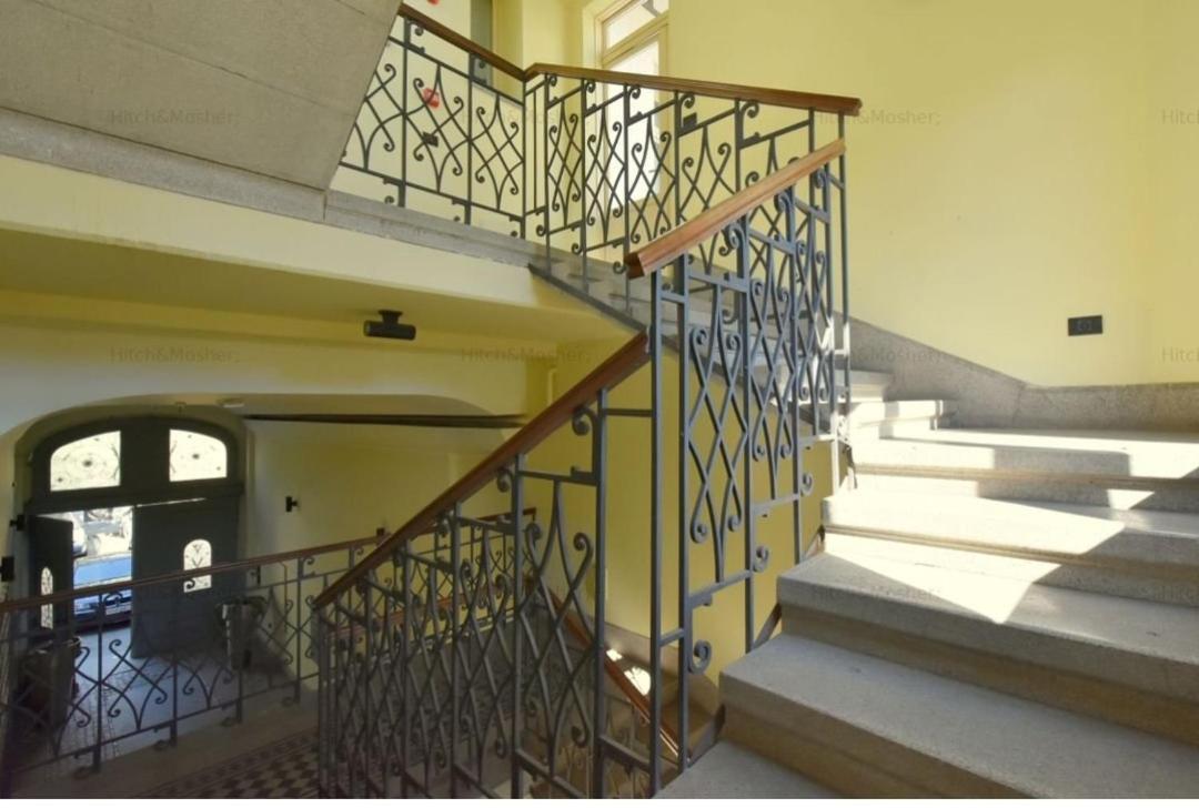 Central, Big Terrace, Near River تيميشورا المظهر الخارجي الصورة