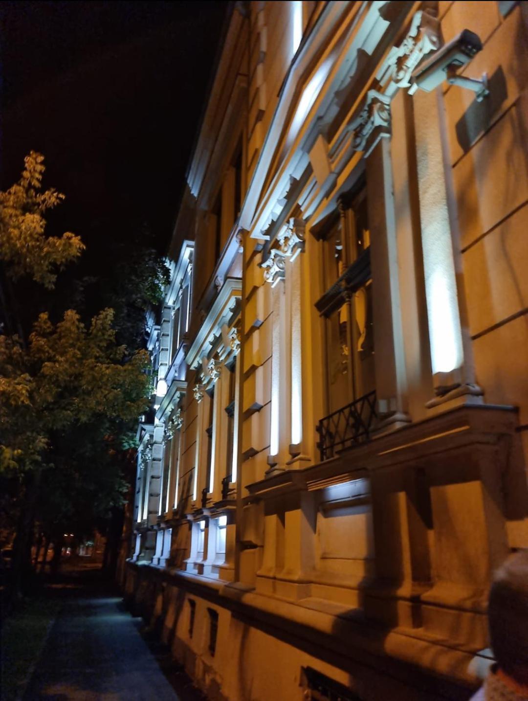 Central, Big Terrace, Near River تيميشورا المظهر الخارجي الصورة
