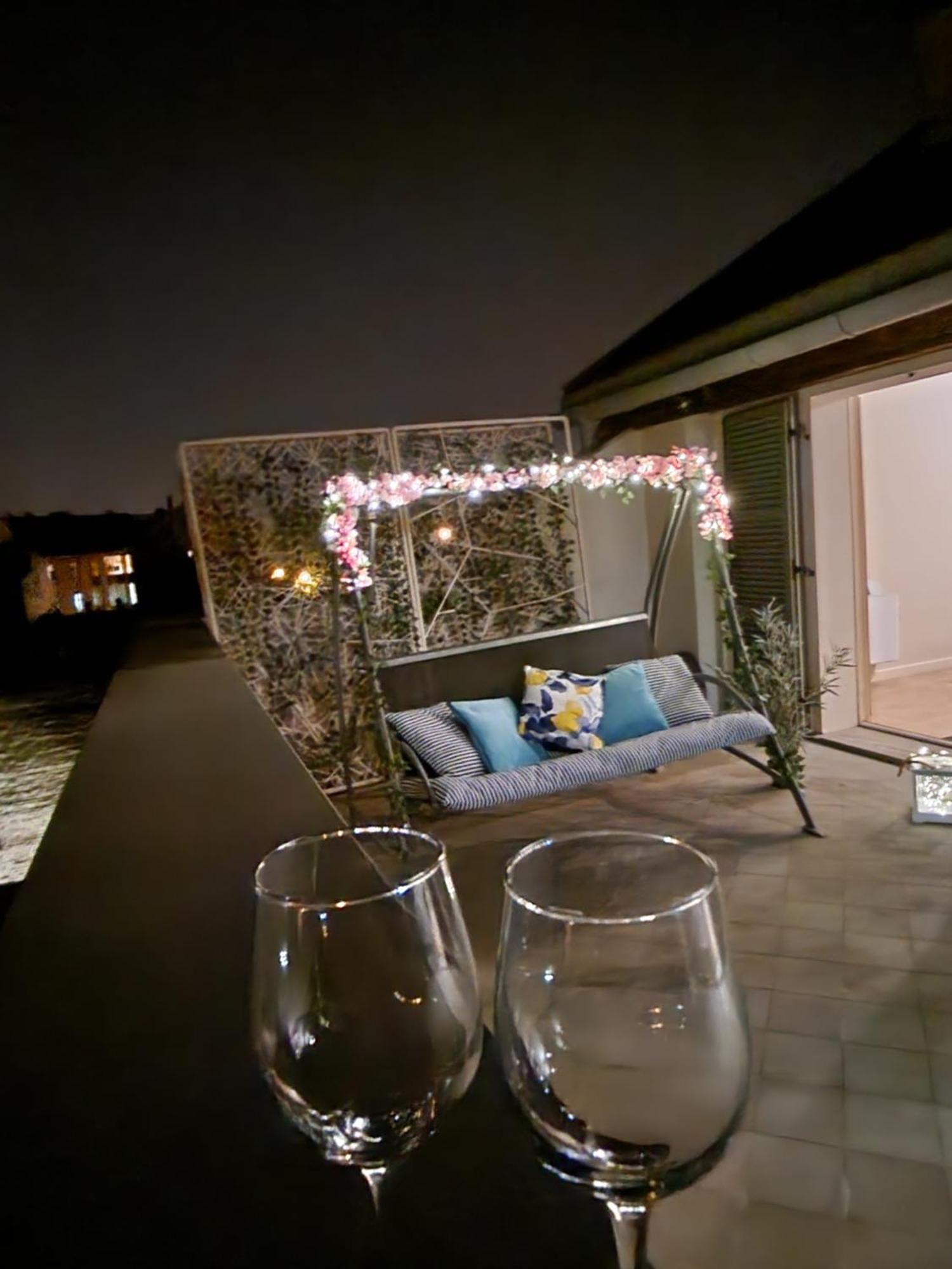 Central, Big Terrace, Near River تيميشورا المظهر الخارجي الصورة